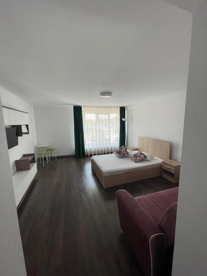 Paulaapartment&Rooms Oradea Eksteriør bilde